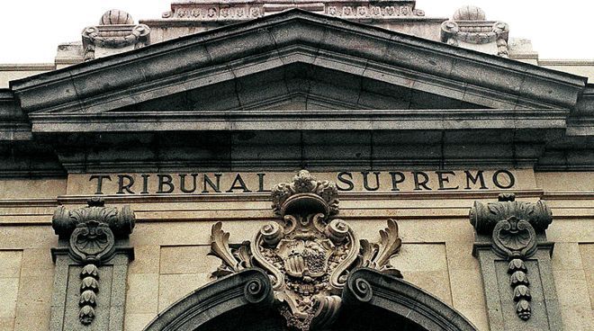 TS de España anuló absolución del ex jefe de Policía Local, su mujer y su hijo en supuesta trama de corrupción.