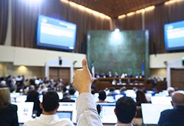 Sala de la Cámara de Diputados despacha proyecto que entrega tutela laboral a funcionarios públicos y municipales.