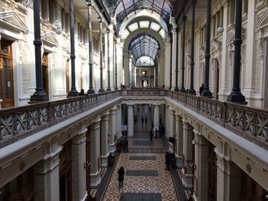 Corte de Apelaciones de Santiago confirma fallo que acogió demanda por despido injustificado de conductor.