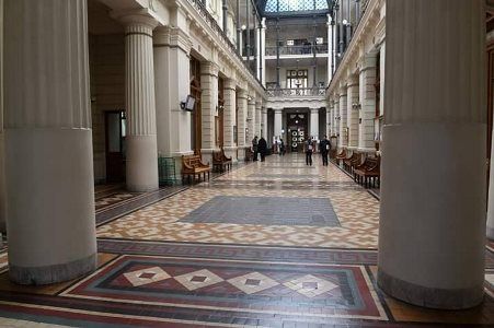 Corte de Apelaciones de Santiago confirma fallo que acogió demanda por accidente del trabajo.