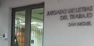 Juzgado del Trabajo de San Miguel rechazó acción de tutela y cobro de prestaciones de docente de instituto profesional que denunció discriminación en su lugar de trabajo.