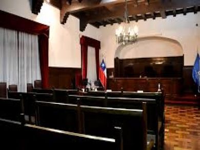 El Juzgado de Letras del Trabajo de La Serena acogió demanda de despido improcedente de Jefe de Sucursal contra empleador.