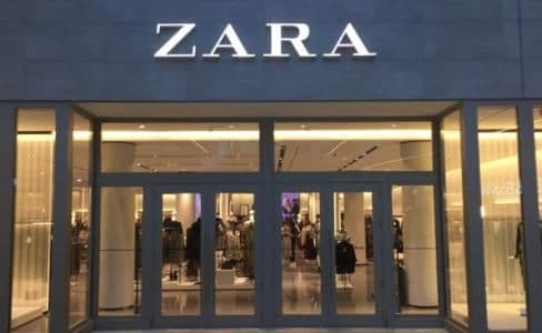 Corte de Santiago confirmó fallo que acogió tutela laboral contra tienda de vestuario.
