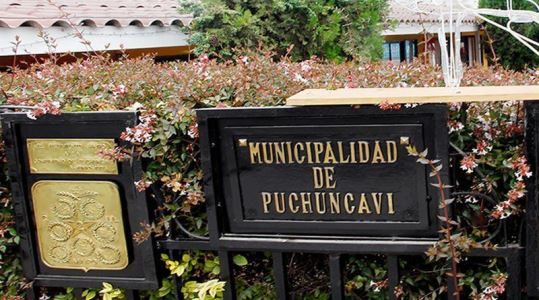 Corte de Santiago rechaza reclamación de municipio por impugnación de licitación.