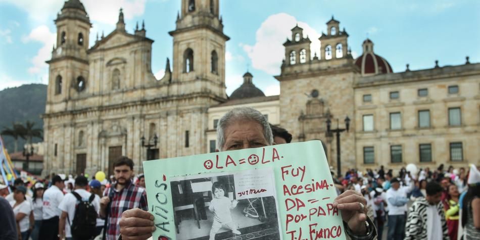 Congreso de Colombia aprueba proyecto que consagra la prisión perpetua para los homicidas y violadores de niños, niñas y adolescentes.