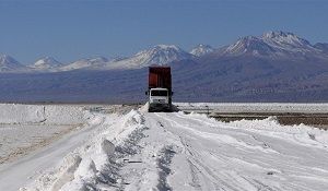 Se solicita a Primer Tribunal Ambiental cumplimiento incidental de sentencia en que se acogió reclamaciones de comunidades indígenas atacameñas por proyecto de extracción de Litio.