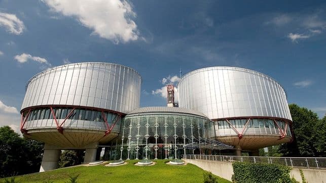 Tribunal Europeo de DDHH indica que Francia no violó la Convención al despojar de la nacionalidad a condenados por delitos terroristas.