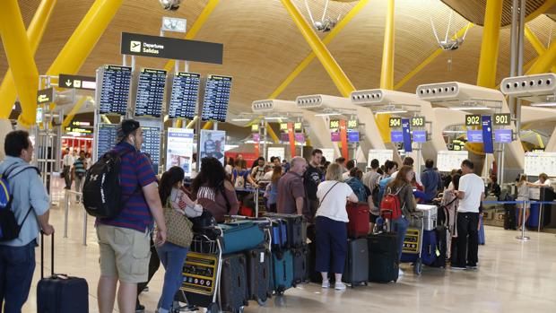 España comienza la apertura de sus fronteras bajo ciertas restricciones.