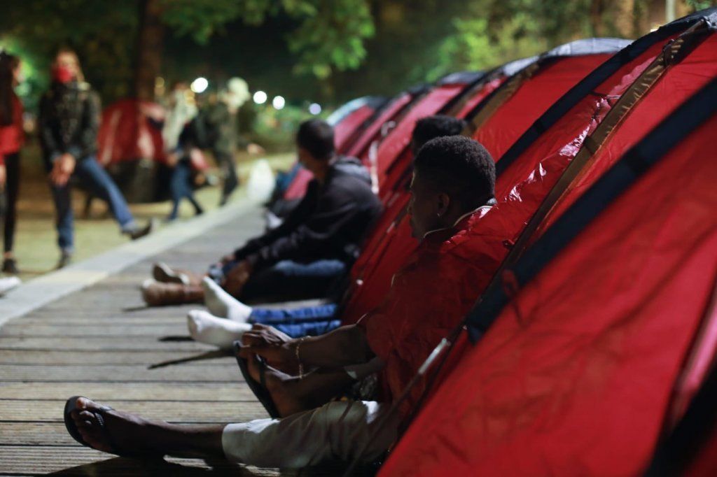 Tribunal Europeo de Derechos Humanos señala que Francia violó la Convención en caso de solicitantes de asilo.