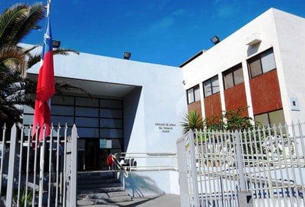 Para tener por configurada una vulneración a la garantía a la indemnidad, debe existir un nexo causal entre el ejercicio de una acción judicial o la labor fiscalizadora de la Dirección del Trabajo y la conducta de represalia del empleador.