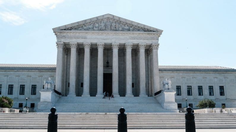 Corte Suprema de Estados Unidos rechaza solicitud de republicanos para realizar grandes eventos políticos.