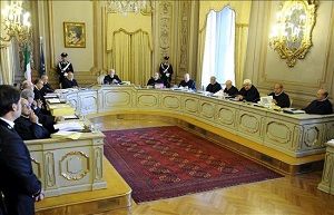 Corte Constitucional de Italia determina inconstitucionalidad de norma que permite aumento de pensión por incapacidad sólo a partir de los 60 años y no desde la mayoría de edad.