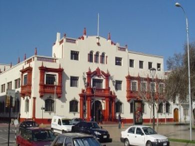 Corte de La Serena rechazó recursos de nulidad laboral deducidos contra sentencia de Tribunal Laboral que condenó subsidiariamente al Fisco por despido injustificado de ex trabajadora de centro de mediación familiar.