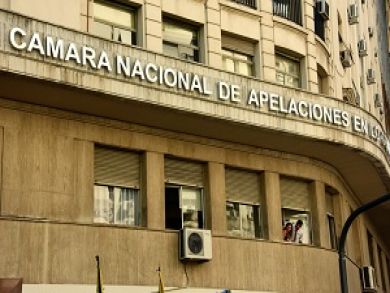 Cámara de Apelaciones de Argentina indemniza a paciente que perdió la visión de un ojo por demora en diagnóstico.