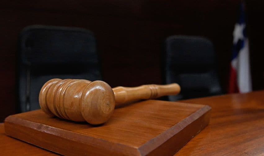 Reformalizar durante la audiencia de apercibimiento de cierre de la investigación luego de haber ampliado el plazo de investigación por un delito distinto, no es ilegal, resuelve Corte de Valparaíso.