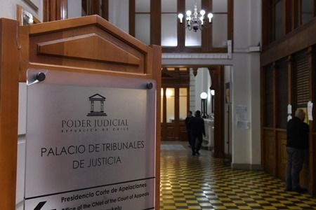 Corte de Santiago confirma fallo que acogió tutela laboral de repartidor de sushi.