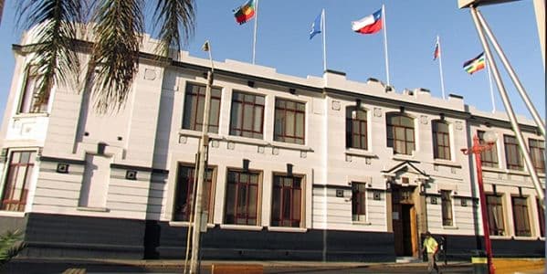Municipalidad no se apartó de las Bases de Licitación al reprogramar el horario en que se deben desarrollar las acciones de aseo.