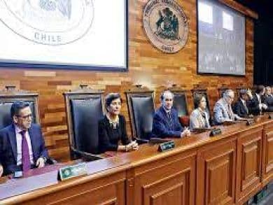 TC declaró derechamente inadmisible inaplicabilidad presentada por Municipalidad de Cerro Navia que impugnaba norma en juicio en el que es demandada por despido injustificado y cobro de prestaciones laborales adeudadas.
