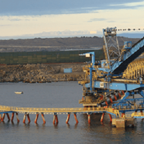 Tercer Tribunal Ambiental admite a trámite demanda por daño ambiental contra portuaria por naufragio y colapso de Muelle Mecanizado.