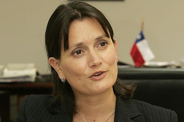 Laura Albornoz, Doctora en Derecho Civil U. de Sevilla, opina sobre el proyecto de ley que elimina impedimento para la mujer de volver a casarse inmediatamente disuelto el primer matrimonio.