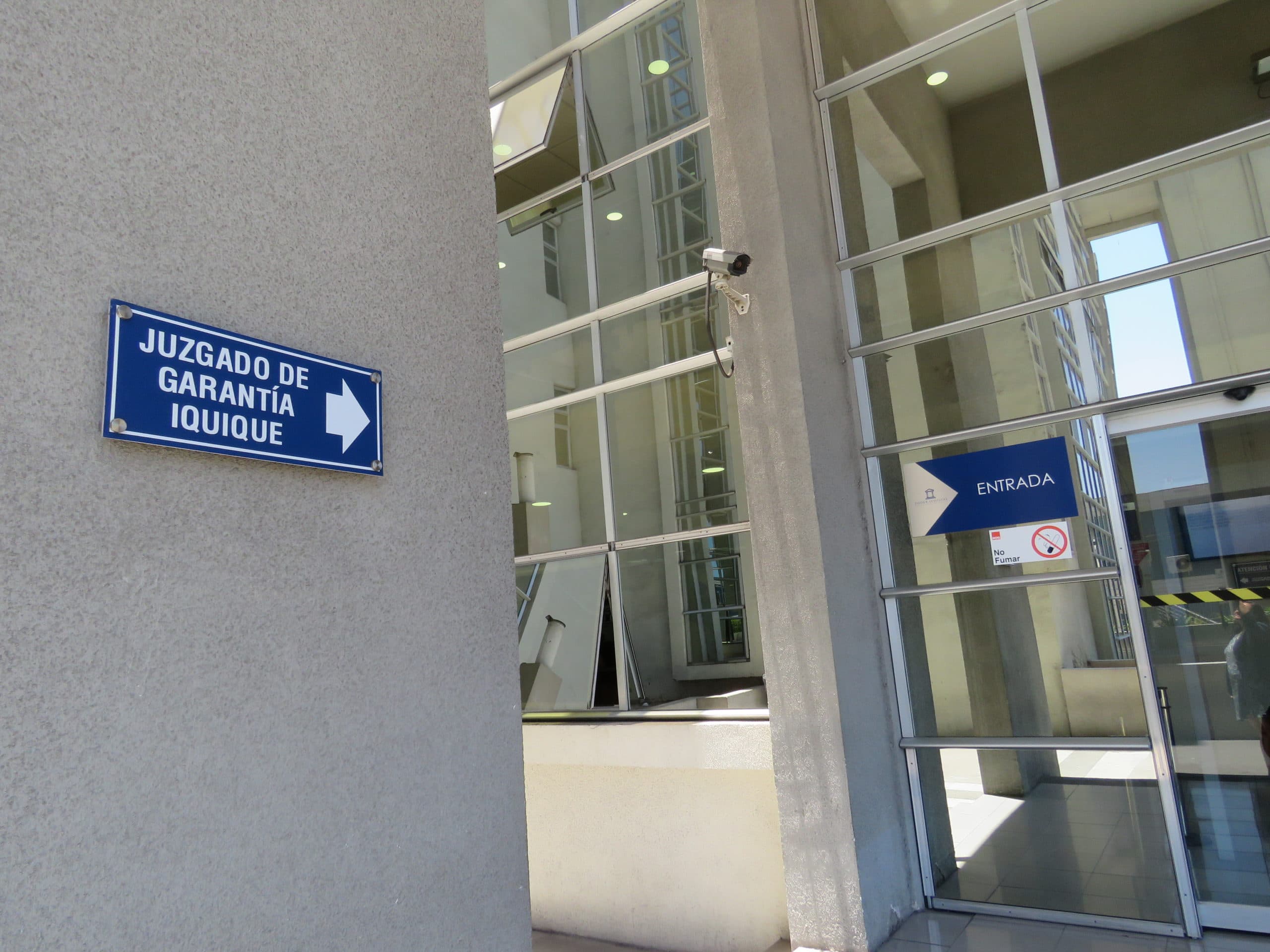 Juzgado de Garantía de Iquique deja con arraigo nacional a imputados como autores del delito consumado de infracción a la ley electoral.