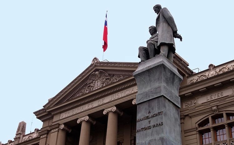 CS declaró inadmisible el recurso de unificación de jurisprudencia presentado en contra de la sentencia que acogió demanda por accidente laboral en packing de frutas y ordenó al empleador a pagar $28.500.000 por concepto de daño moral.