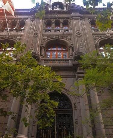 Norma que regula el cumplimiento de las sentencias y el apremio que puede decretar el TDLC en caso que no se paguen las multas que imponga, se examinará en sede de inaplicabilidad por el Tribunal Constitucional.