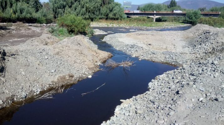 Proyecto de ley aumenta la sanción por ensuciar o provocar daños en playas, riberas de ríos, lagos y otras áreas de conservación de la biodiversidad.