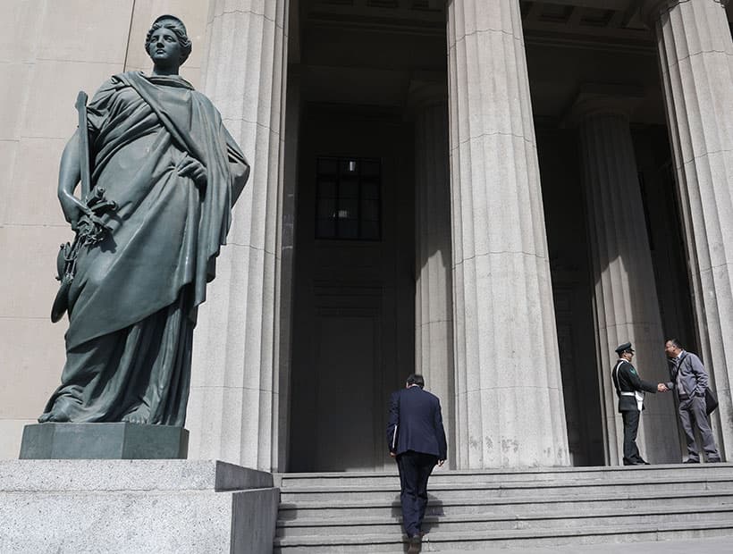 Corte de Valparaíso acoge a trámite recurso de protección de estudio de abogados que pide anular reglamento de la Convención.
