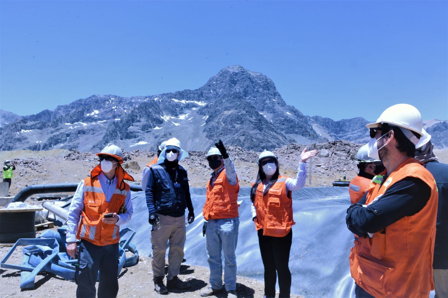 Segundo Tribunal Ambiental llevó a cabo inspección en instalaciones y alrededores de la mina Los Bronces, en demanda por daño ambiental del CDE contra Anglo American.