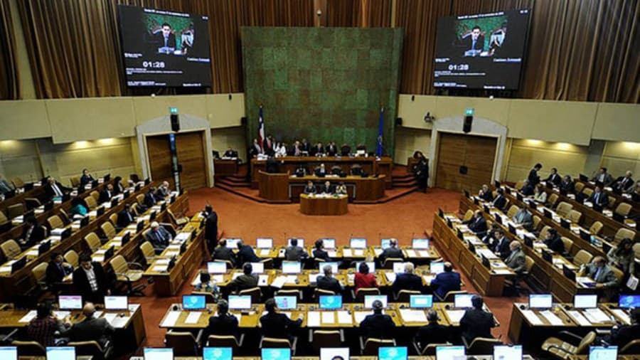 Cámara de Diputados aprueba proyecto de ley que establece el Bono Clase Media y el Préstamo Solidario para la protección de los ingresos de la clase media.