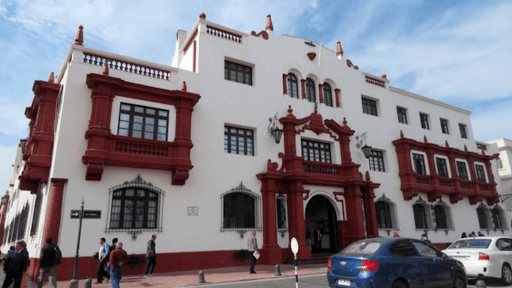 Corte de La Serena desestimó los recursos de nulidad interpuestos contra sentencia que declaró la unidad económica de las demandadas, condenándolas solidariamente al pago de las prestaciones que indica.
