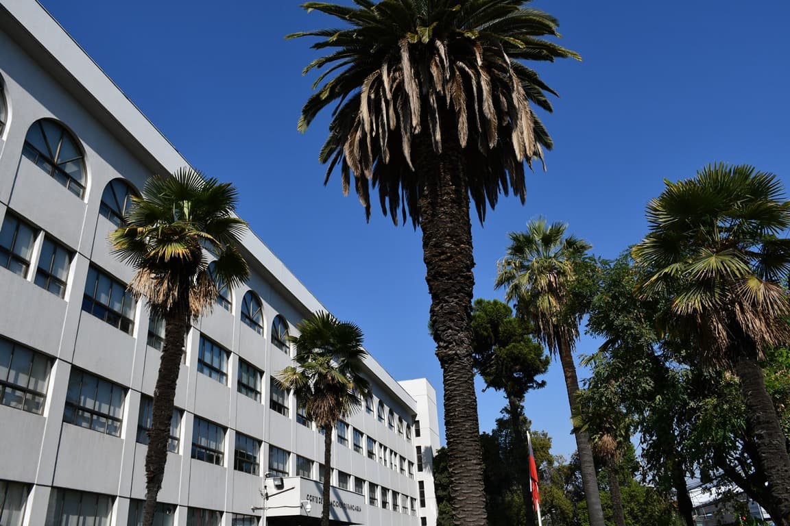 Corte de Apelaciones de Rancagua acordó sancionar disciplinariamente al sumariado juez del Juzgado de Garantía de Rancagua, indagado por denuncias de acoso sexual, con la medida de suspensión de funciones por el plazo de tres meses con goce de medio sueldo.