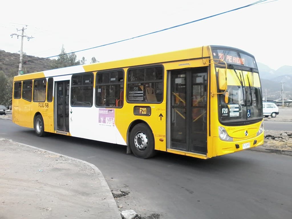 Juzgado de Letras del Trabajo de Santiago rechazó demanda de indemnización de perjuicios por accidente del trabajo impetrada por un conductor de Transantiago.