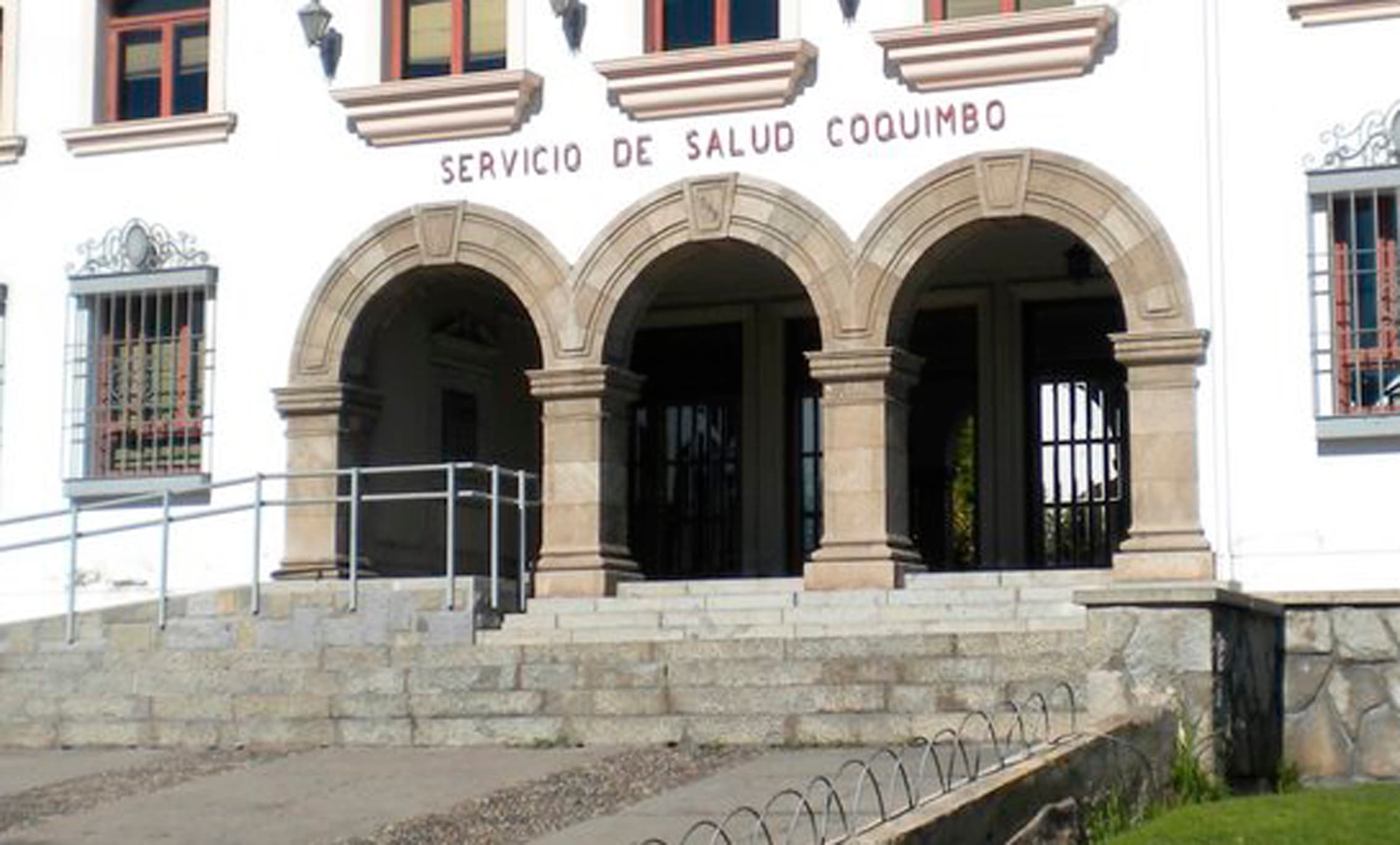 Juzgado de Letras del Trabajo de La Serena acogió demanda de declaración laboral y despido carente de causal impetrada contra el Servicio de Salud de Coquimbo.