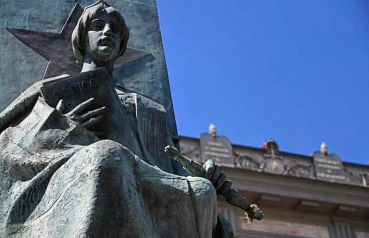 No realizar la gestión administrativa que exige el procedimiento monitorio laboral no conlleva la pérdida del derecho a la acción.