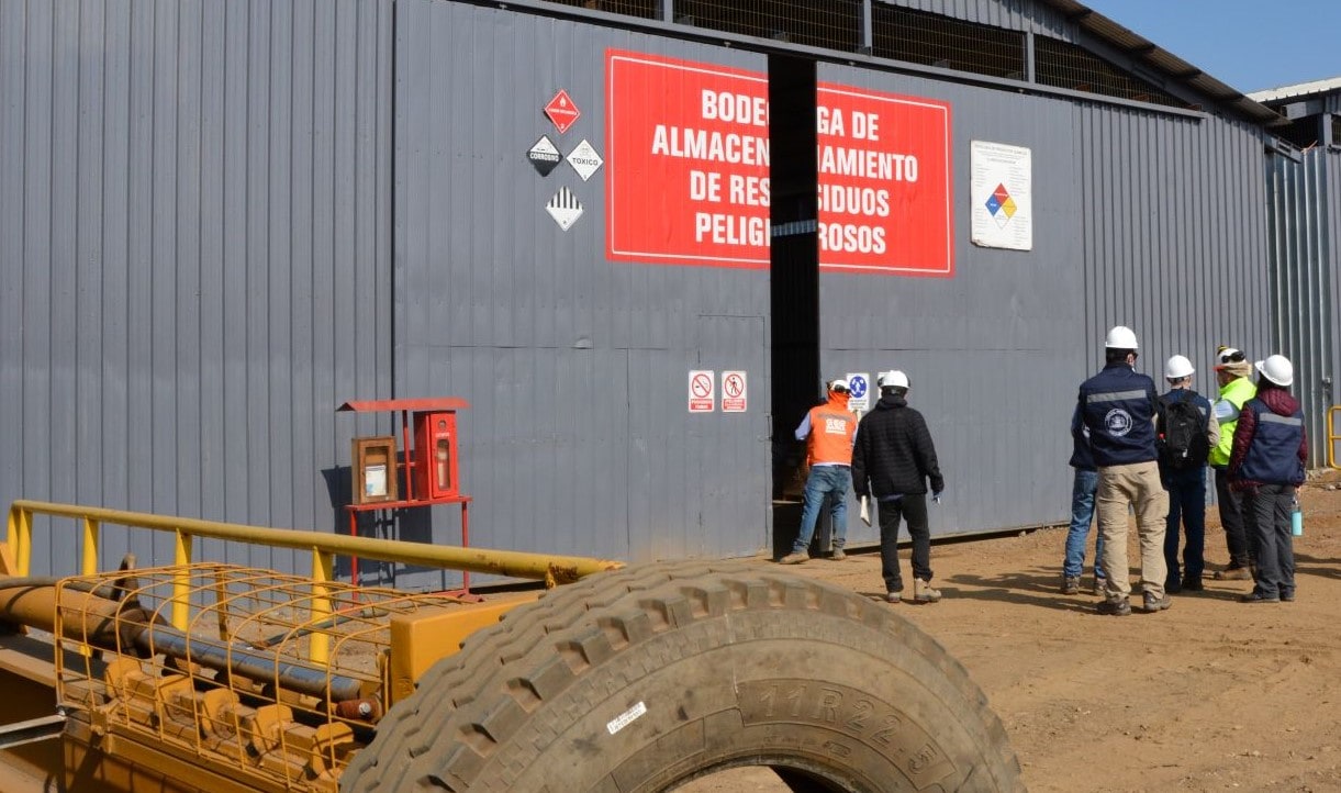 Segundo Tribunal Ambiental Tribunal Ambiental revoca resolución de la Superintendencia del Medio Ambiente por la cual requirió ingresar al SEIA a instalación de gestión de residuos industriales.