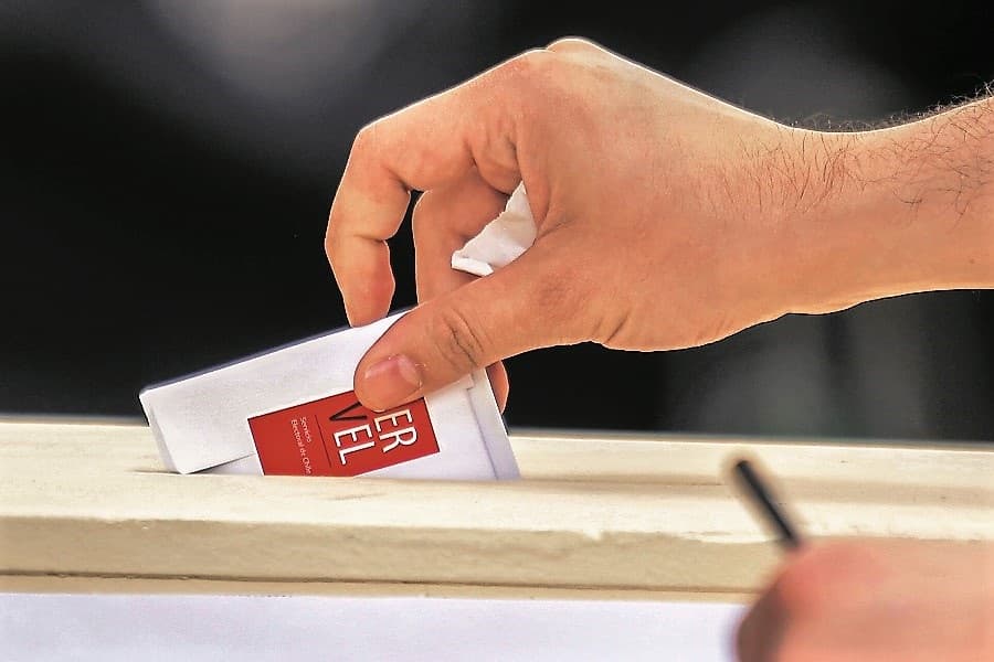 Tribunal Electoral Regional de Tarapacá rechaza solicitud de recuento total de votos.