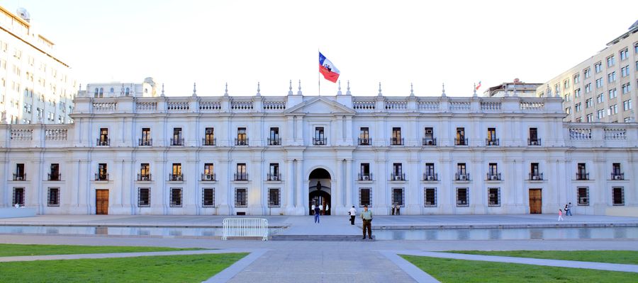 Impugnación de Decreto Supremo que crea la “Comisión Asesora contra la Desinformación” impulsada por el Gobierno, se declara admisible con votos en contra.