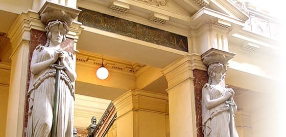 CS declaró inadmisible recurso de casación contra sentencia que confirmó resolución dictada en juicio de reclamación de multa.