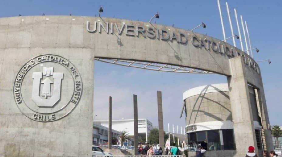 Juzgado de Letras del Trabajo de Antofagasta ordena a universidad indemnizar a docentes despedidos por apoyar movilizaciones estudiantiles.