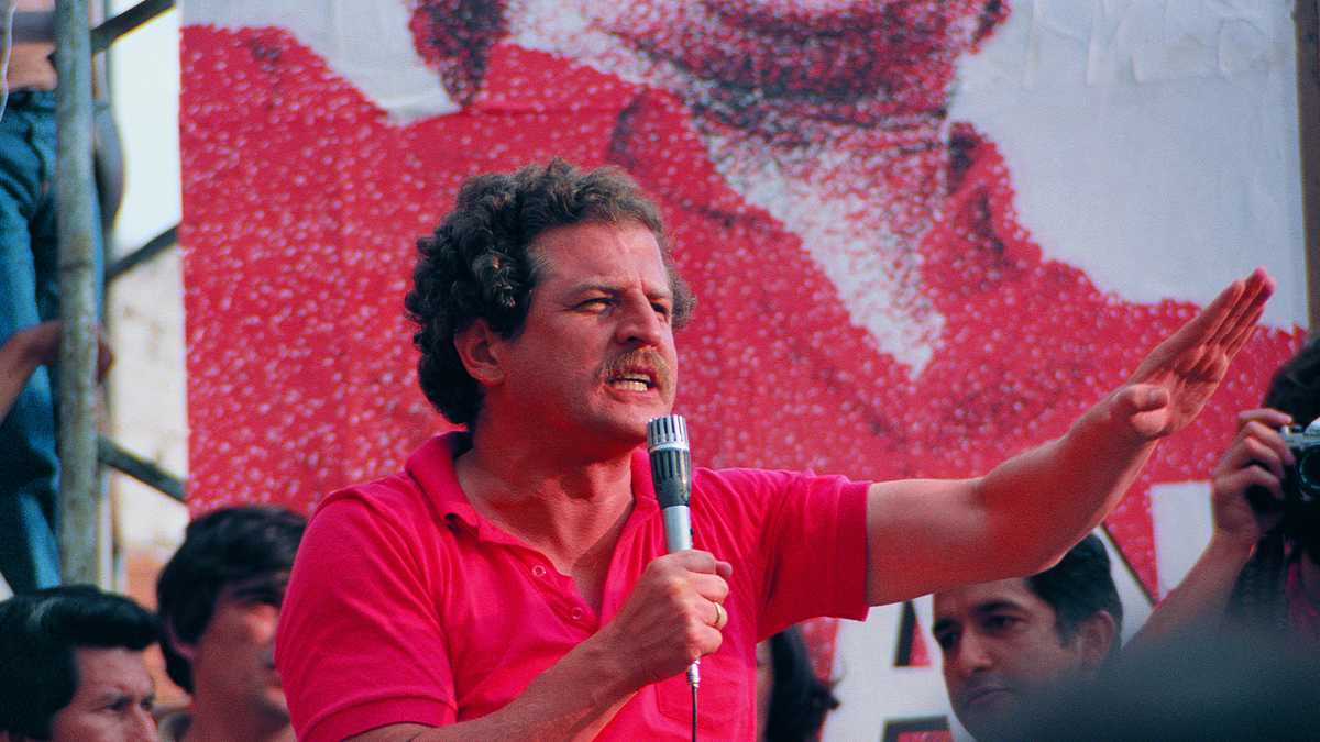 Corte Constitucional de Colombia otorga personalidad jurídica al partido fundado por Luis Carlos Galán, el ex candidato presidencial asesinado por el narcotráfico.