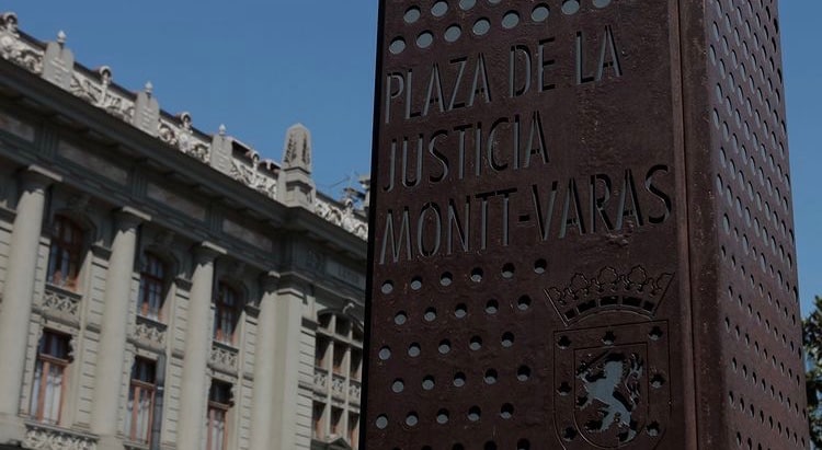 CS rechaza unificación de jurisprudencia contra sentencia que desestimó demanda de trabajadores de embotelladora.