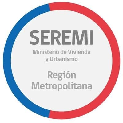 Recurso de protección deducido contra SEREMI MINVIU por no dejar sin efecto la declaratoria de utilidad pública que afecta los inmuebles de la actora, se admite a trámite.