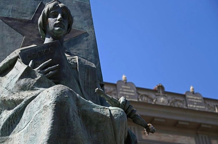 CS acogió recurso de queja y le ordenó a la Corte de Apelaciones de Talca emitir un nuevo pronunciamiento sobre la excepción de pago de cotizaciones previsionales en juicio de cobranza.