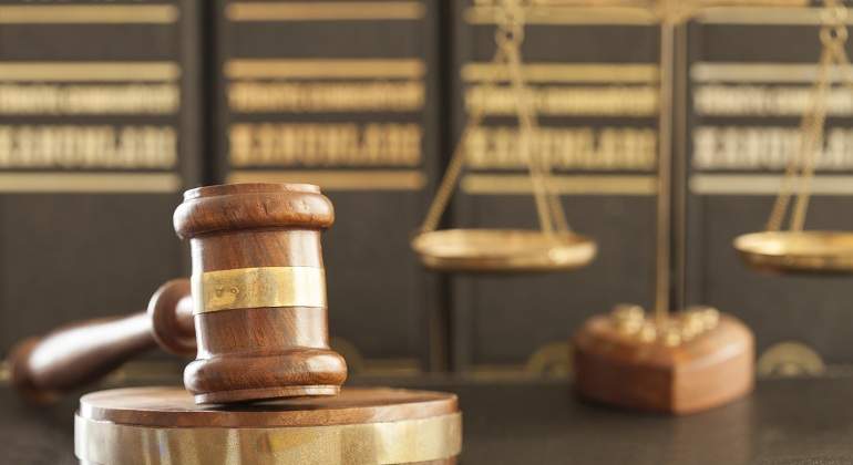 No basta con impugnar genéricamente la valoración probatoria, sino que es necesario demostrar un vicio concreto que haya tenido un impacto sustancial en la decisión del tribunal.