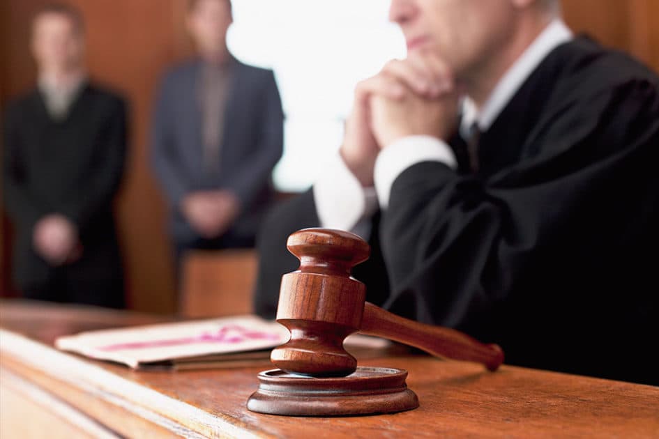Suspensión condicional del procedimiento o acuerdos reparatorios se podrán solicitar y decretar hasta antes del envío del auto de apertura al tribunal de juicio oral en lo penal.