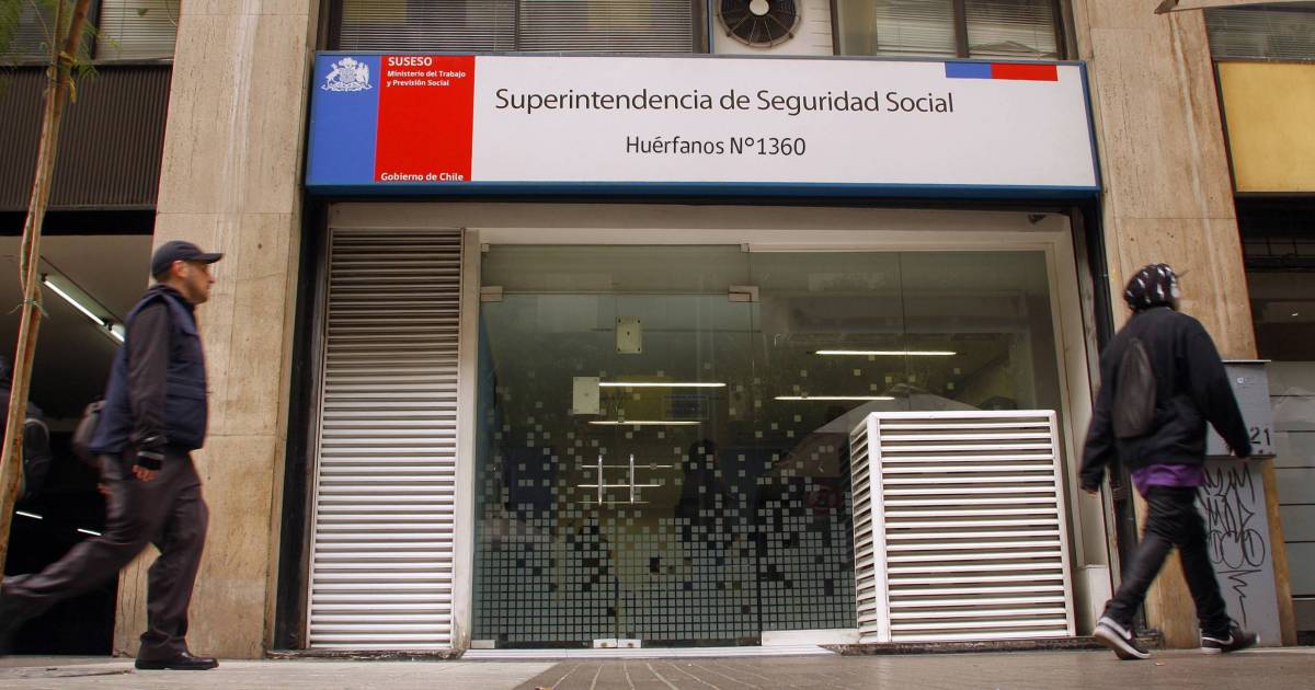 Tasa de siniestralidad no debe considerar incapacidades y muertes causadas por enfermedades profesionales contraídas por trabajos realizados para un empleador distinto del evaluado.