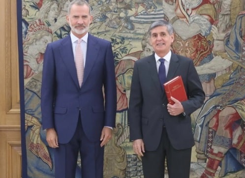 Aumenta la demanda de justicia constitucional en España, así lo demuestra la Memoria del Tribunal Constitucional de 2021 presentada al Rey Felipe VI.