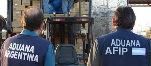 Las sanciones aduaneras no son accesorias a la pena por el delito de encubrimiento de contrabando, resuelve la Corte Suprema de Argentina.
